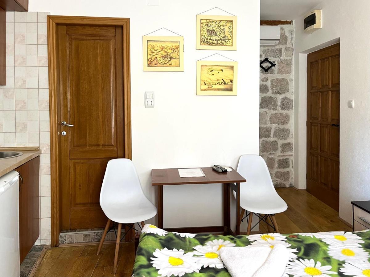 South Gate Apartments 262 Kotor Dış mekan fotoğraf