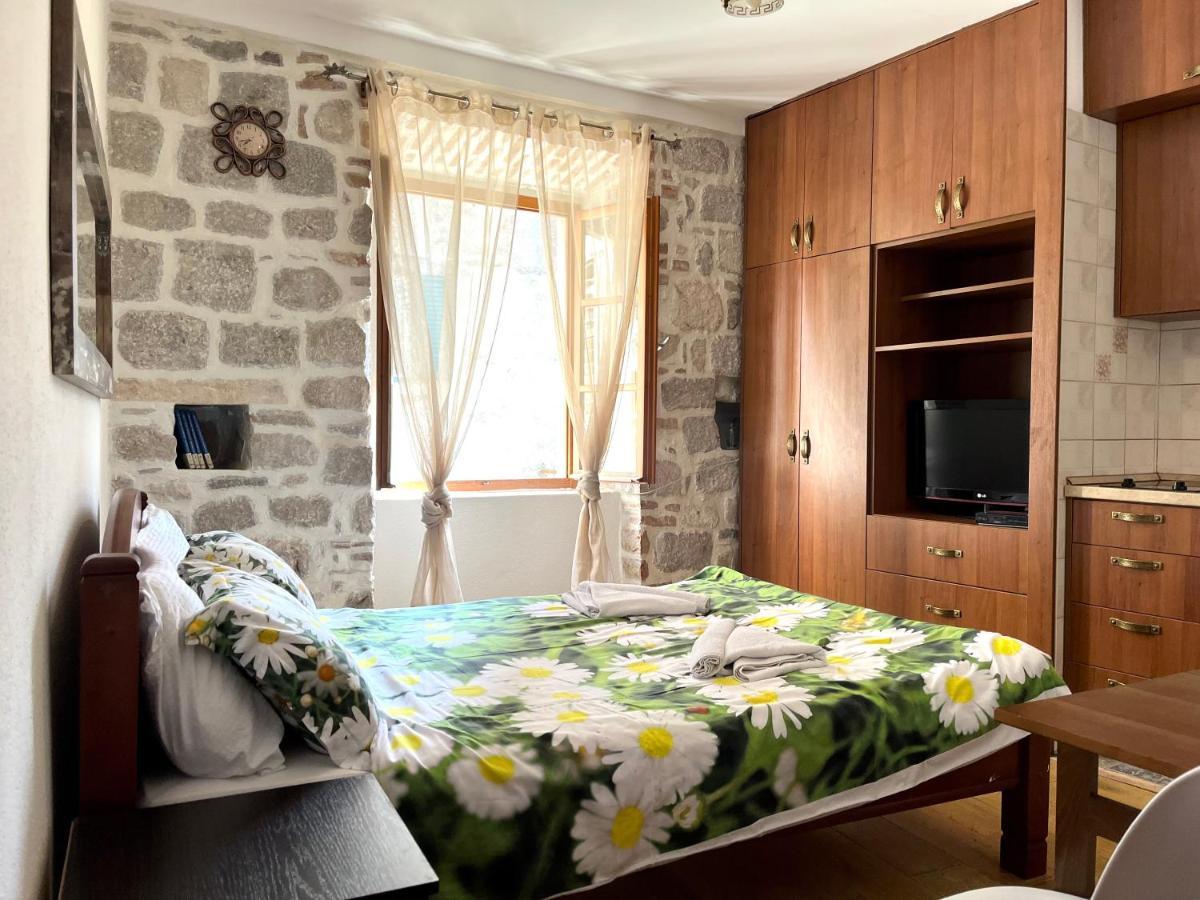 South Gate Apartments 262 Kotor Dış mekan fotoğraf