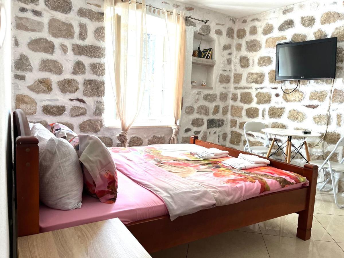 South Gate Apartments 262 Kotor Dış mekan fotoğraf
