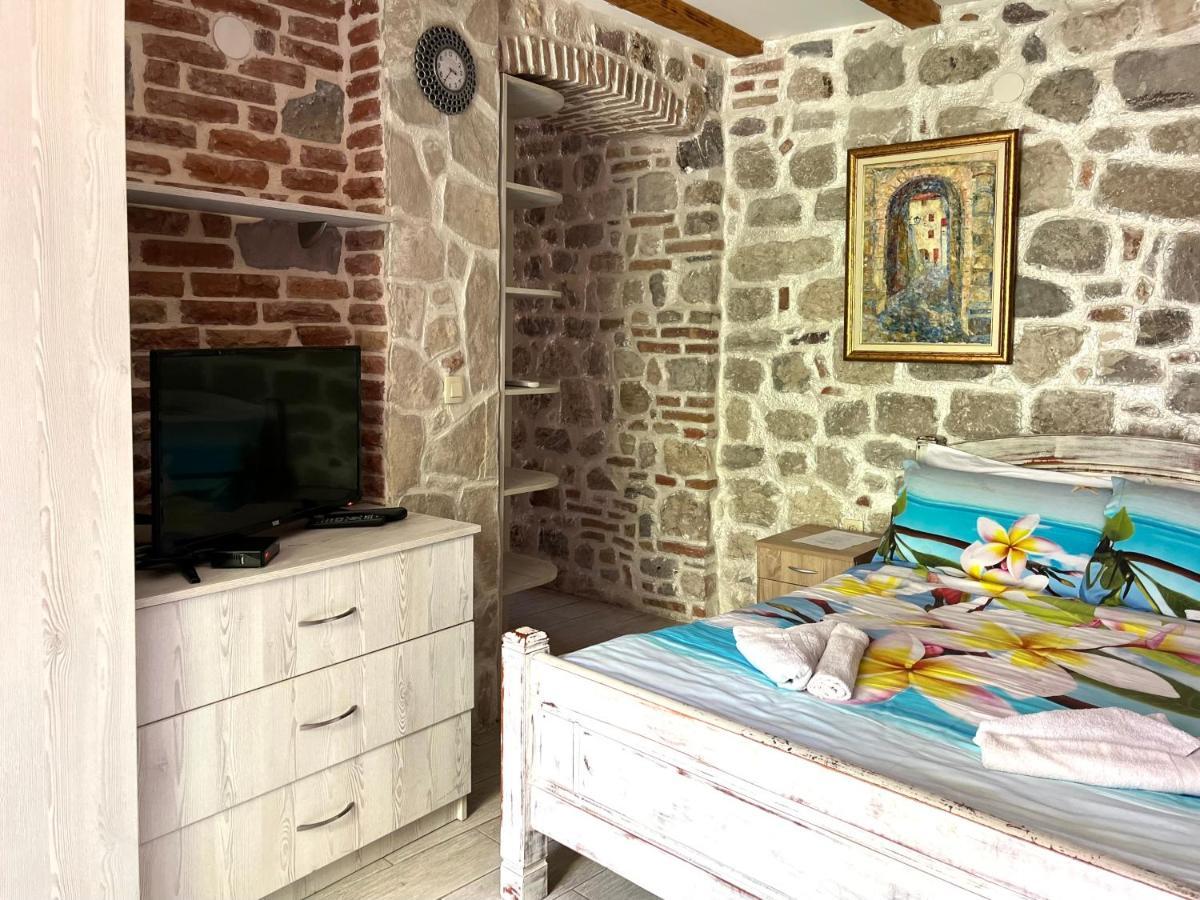 South Gate Apartments 262 Kotor Dış mekan fotoğraf